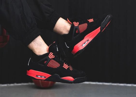 AIR JORDAN 4 RETRO ‘RED THUNDER’