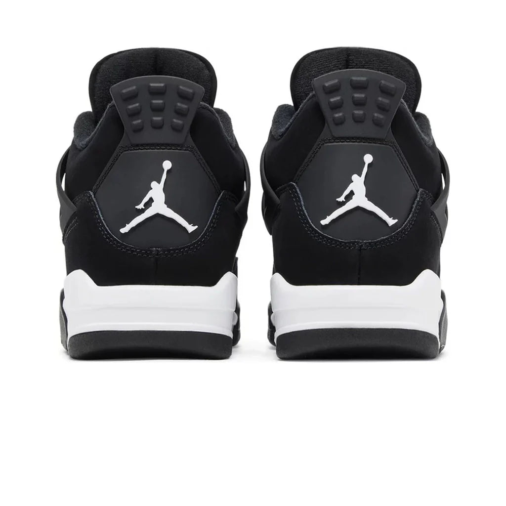 JORDAN 4 RETRO ‘WHITE THUNDER’