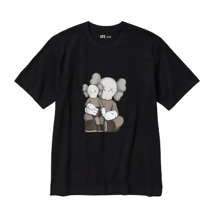 KAWS x UNIQLO UT GRAPHIC T-SHIRT &