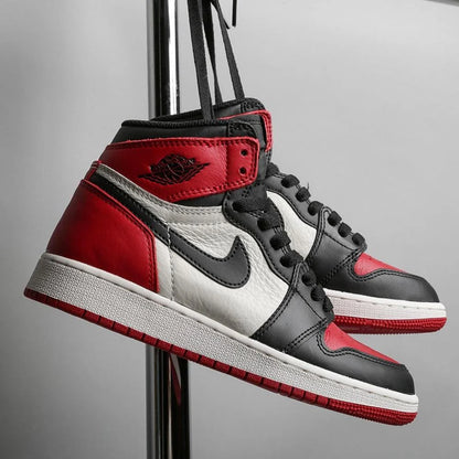 AIR JORDAN 1 RETRO HIGH OG “BRED TOE”