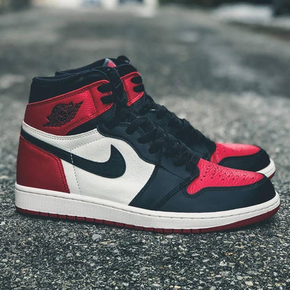 AIR JORDAN 1 RETRO HIGH OG “BRED TOE”