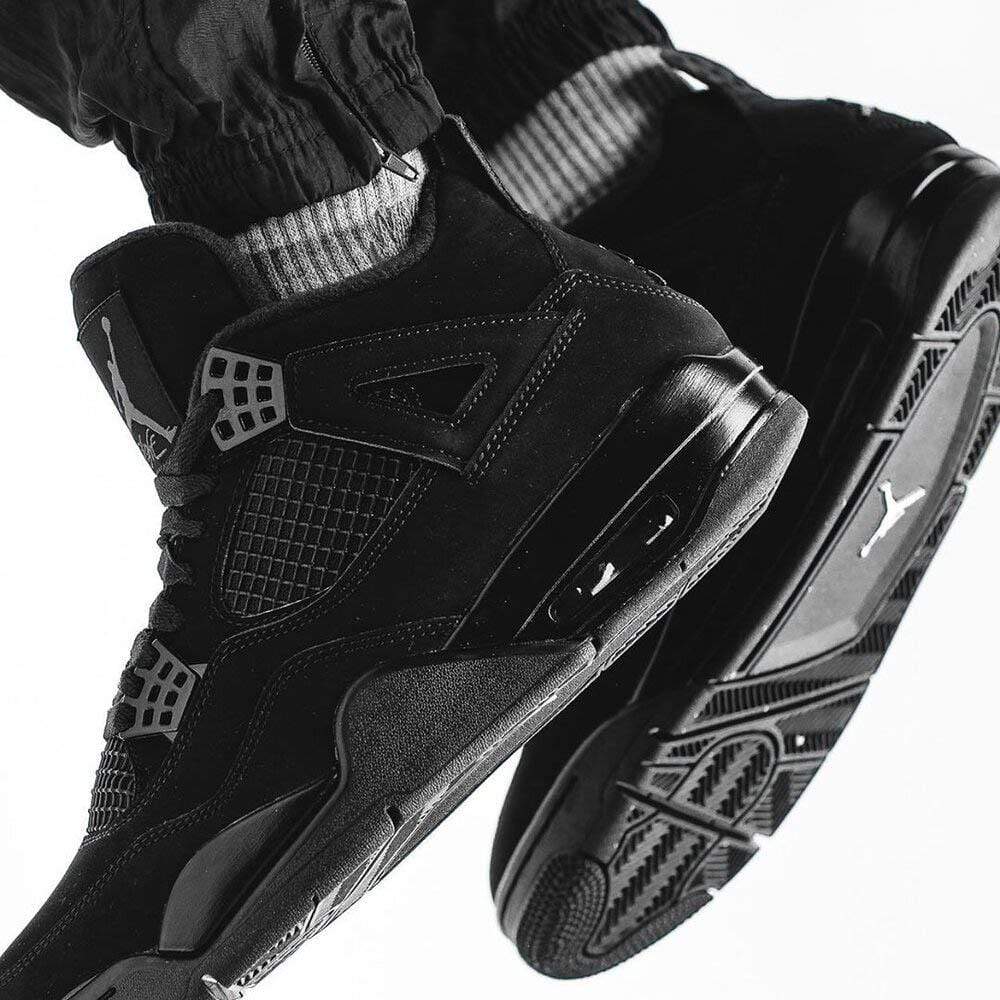 AIR JORDAN 4 ‘BLACK CAT’