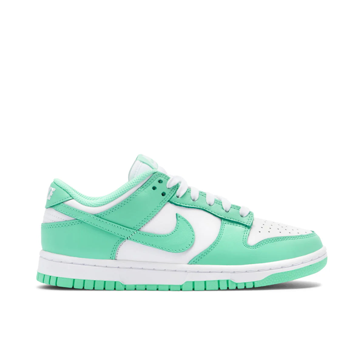 NIKE DUNK LOW WMNS ‘GREEN GLOW’