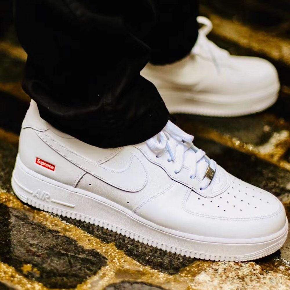 SUPREME X NIKE AIR FORCE 1 LOW &