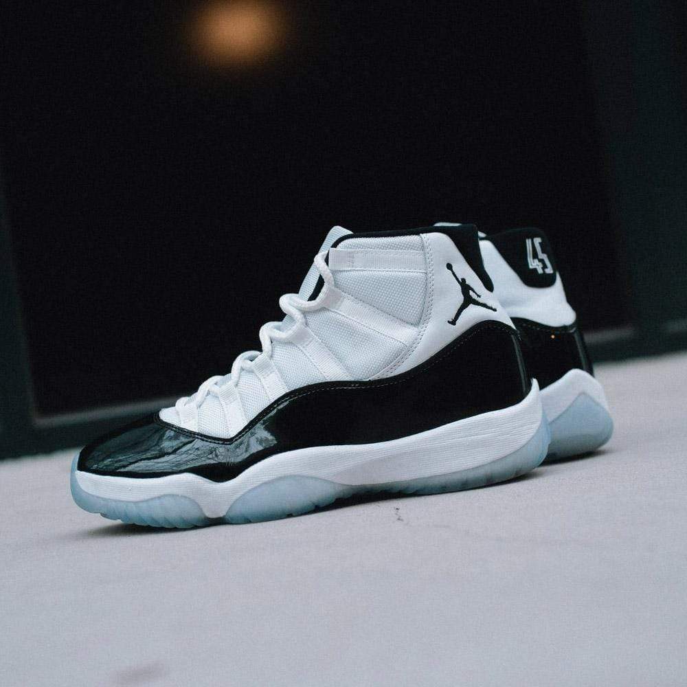 AIR JORDAN 11 ‘CONCORD’