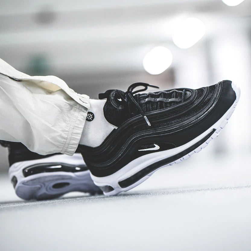 NIKE AIR MAX 97 &