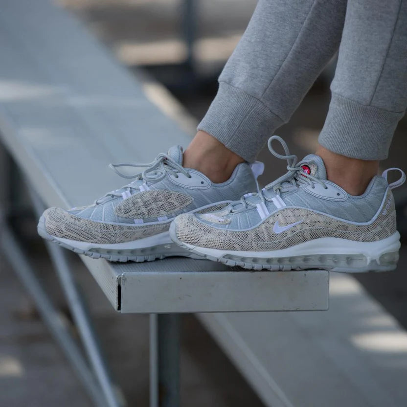 NIKE X SUPREME AIR MAX 98 &