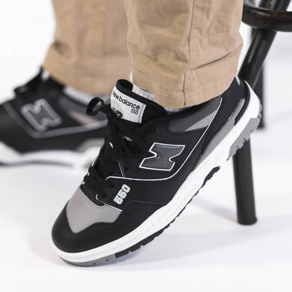 NEW BALANCE 550 &