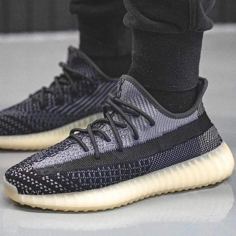 YEEZY BOOST 350 V2 &