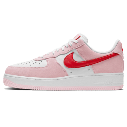 NIKE AIR FORCE 1 LOW &