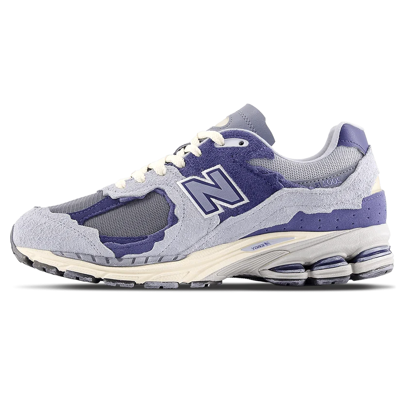 NEW BALANCE 2002R &