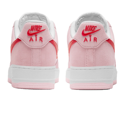 NIKE AIR FORCE 1 LOW &