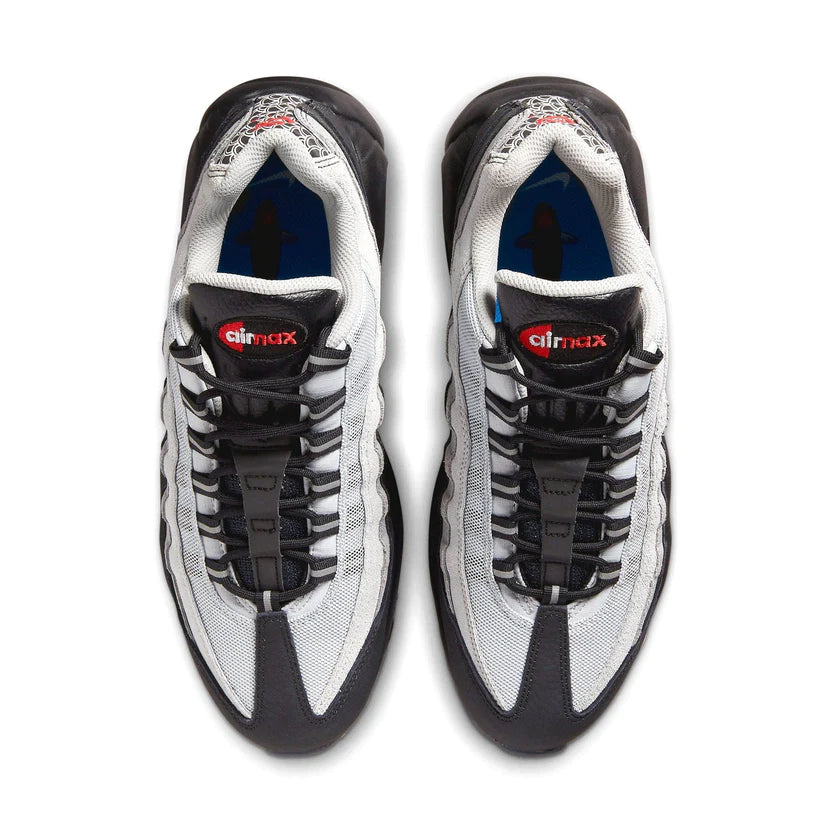 NIKE AIR MAX 95 &