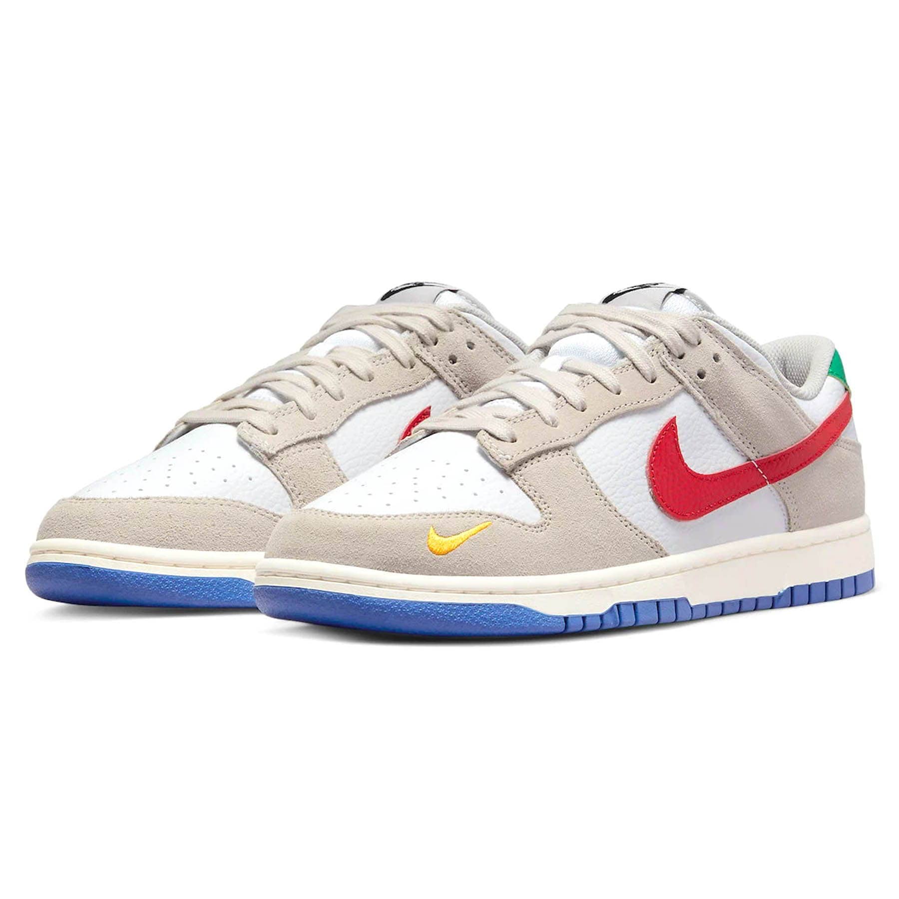 NIKE DUNK LOW &