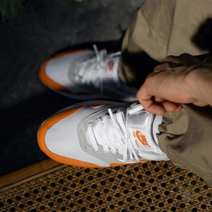 NIKE AIR MAX 1 ANNIVERSARY &