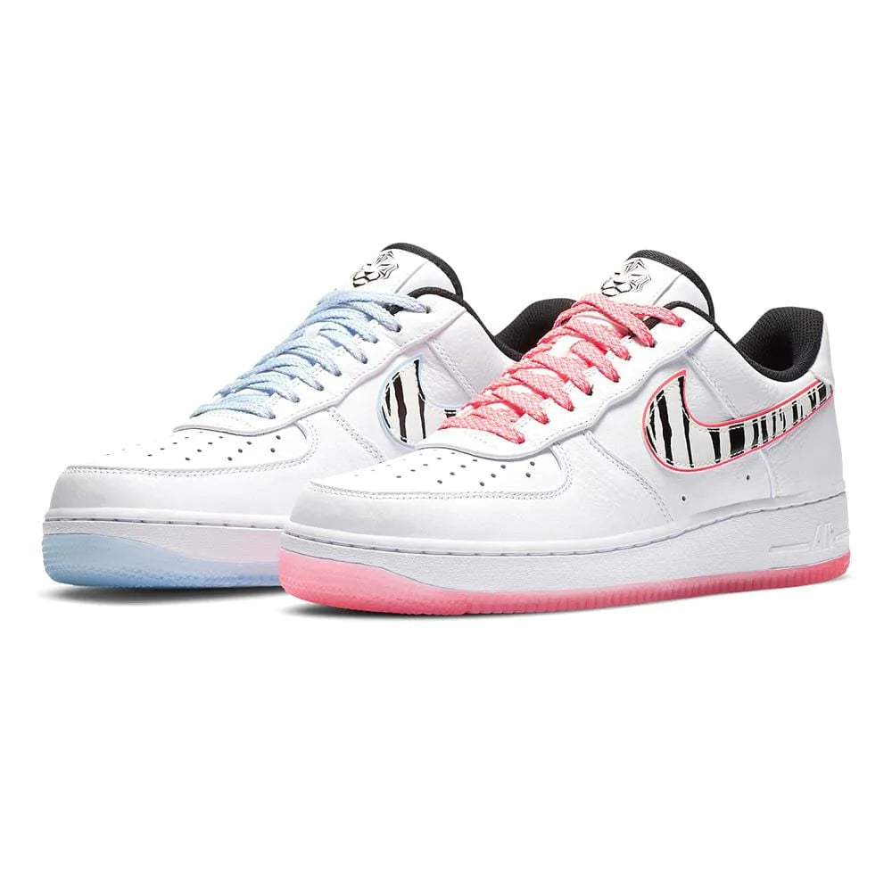 NIKE AIR FORCE 1 LOW &