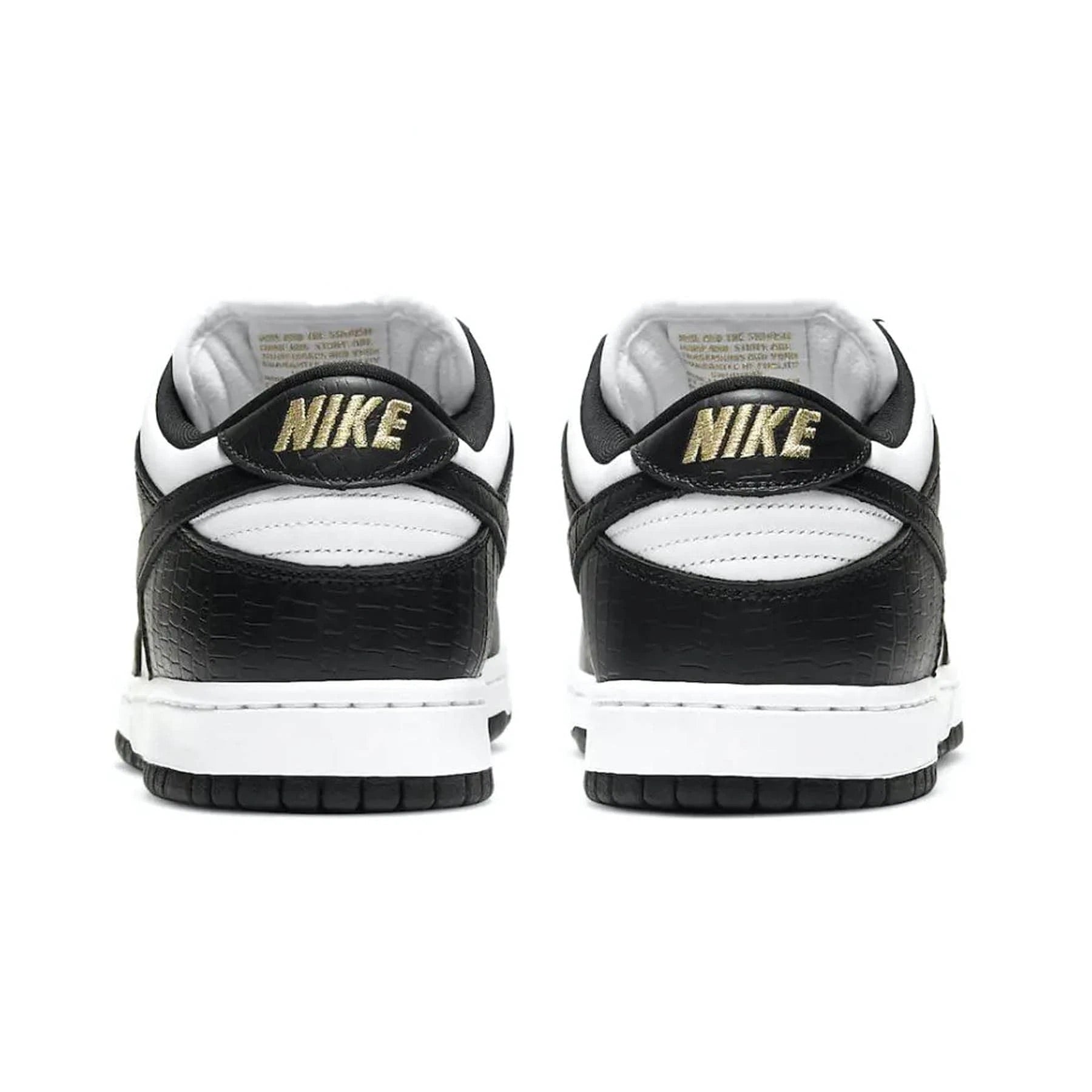 SUPREME X NIKE DUNK LOW OG SB QS &