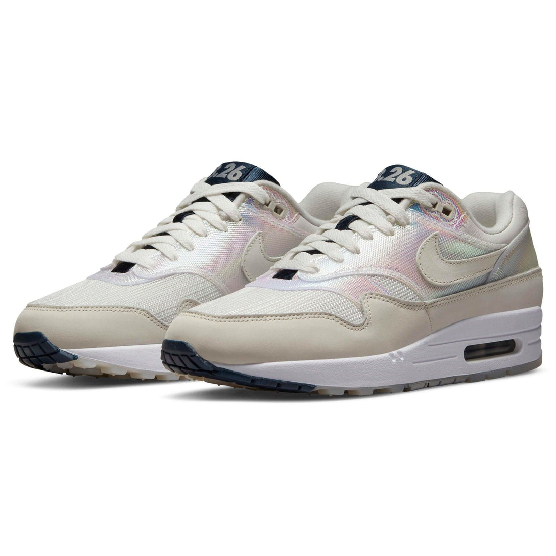 NIKE AIR MAX 1 &