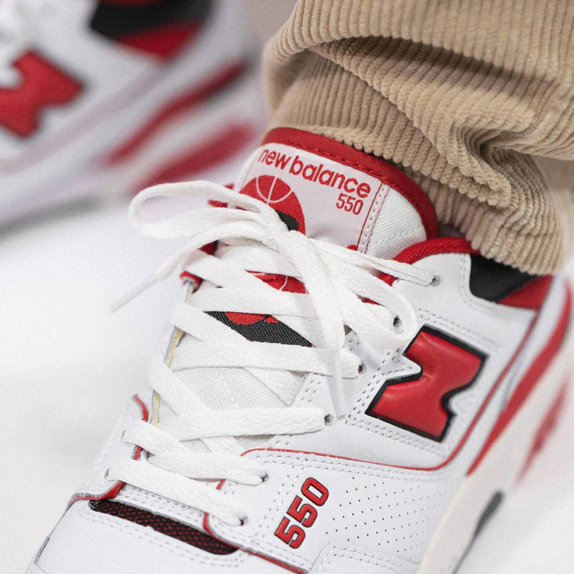 NEW BALANCE 550 &