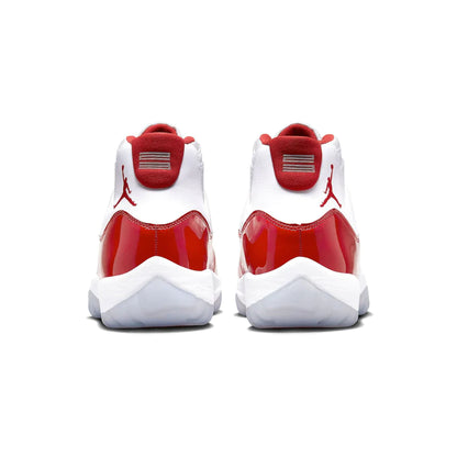 AIR JORDAN 11 RETRO &