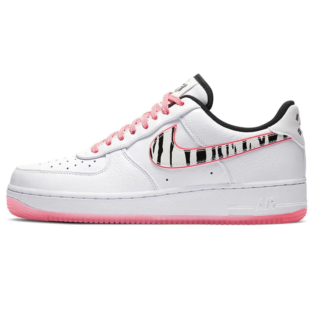 NIKE AIR FORCE 1 LOW &