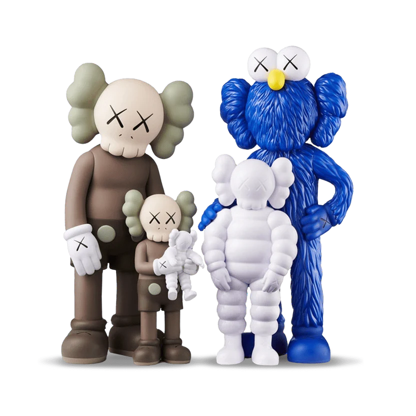 KAWS FAMILY FIGURES “BROWN/BLUE/WHITE”