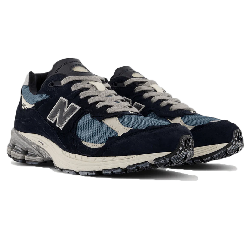 NEW BALANCE 2002R &