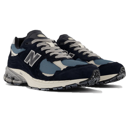 NEW BALANCE 2002R &