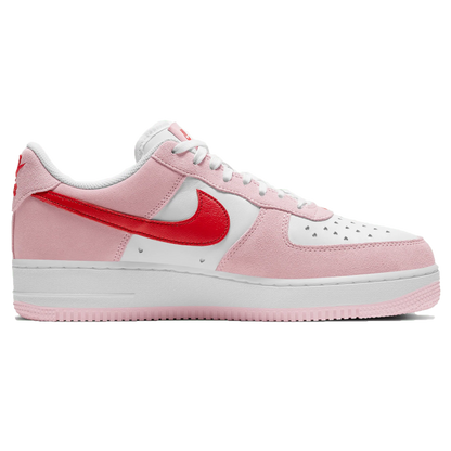 NIKE AIR FORCE 1 LOW &