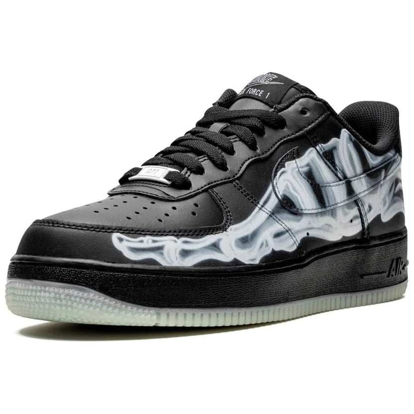 NIKE AIR FORCE 1 &