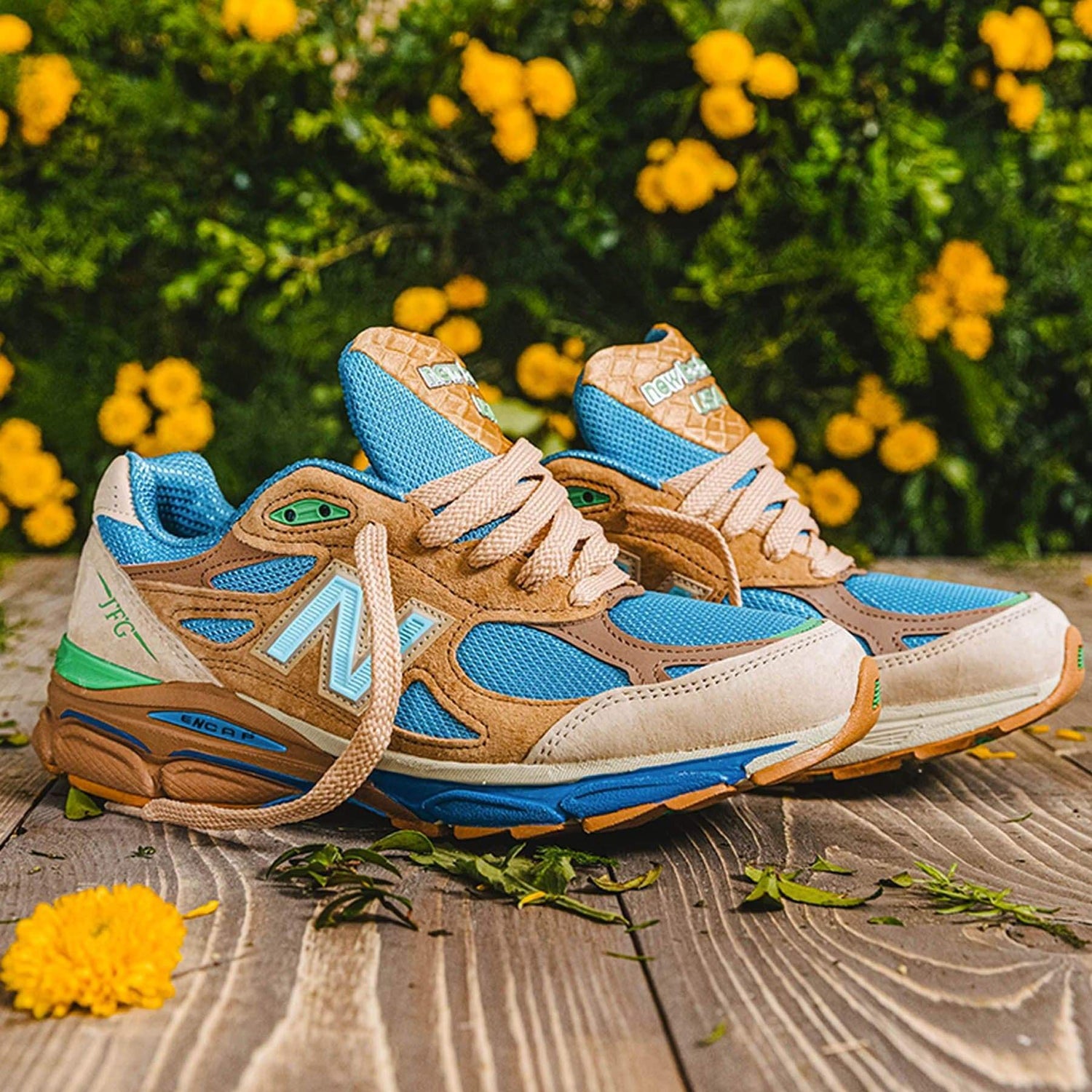 JOE FRESHGOODS X NEW BALANCE 990V3 MADE IN USA ‘OUTSIDE CLOTHES’