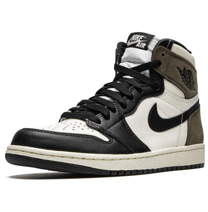 AIR JORDAN 1 RETRO HIGH OG &