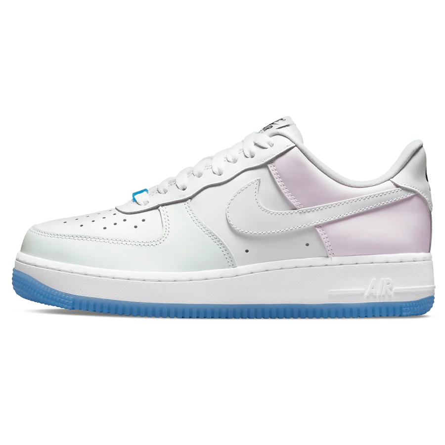 NIKE AIR FORCE 1 &